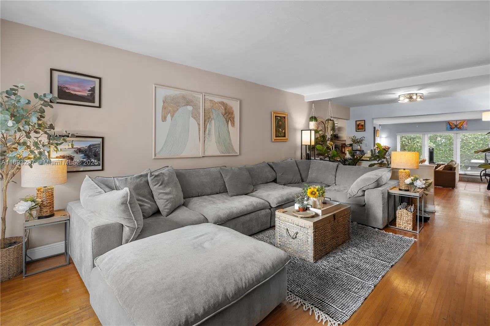 1433 Ortega Ave