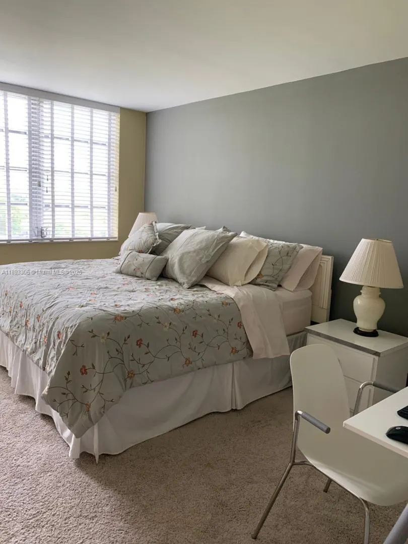 3507 Oaks Way, #802