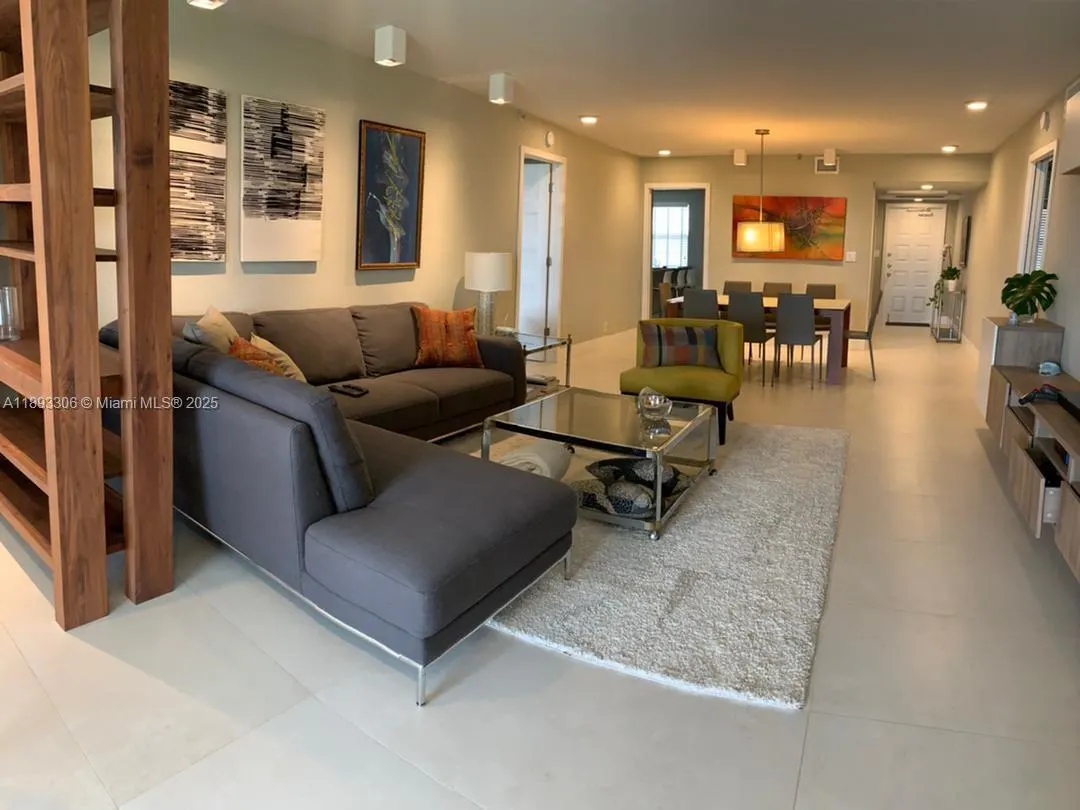 3507 Oaks Way, #802