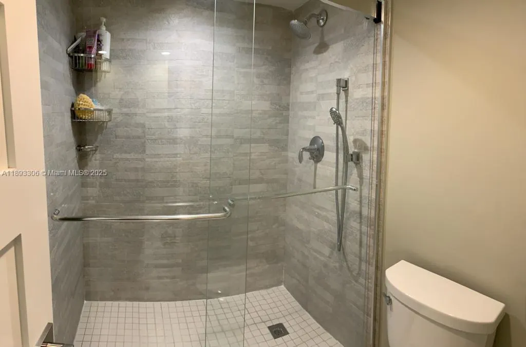 3507 Oaks Way, #802