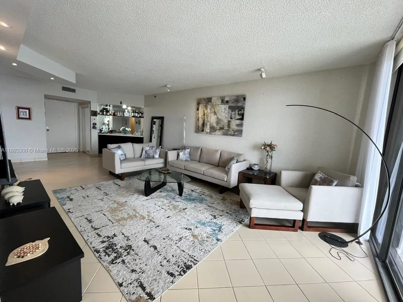 4000 ISLAND BL, #1905