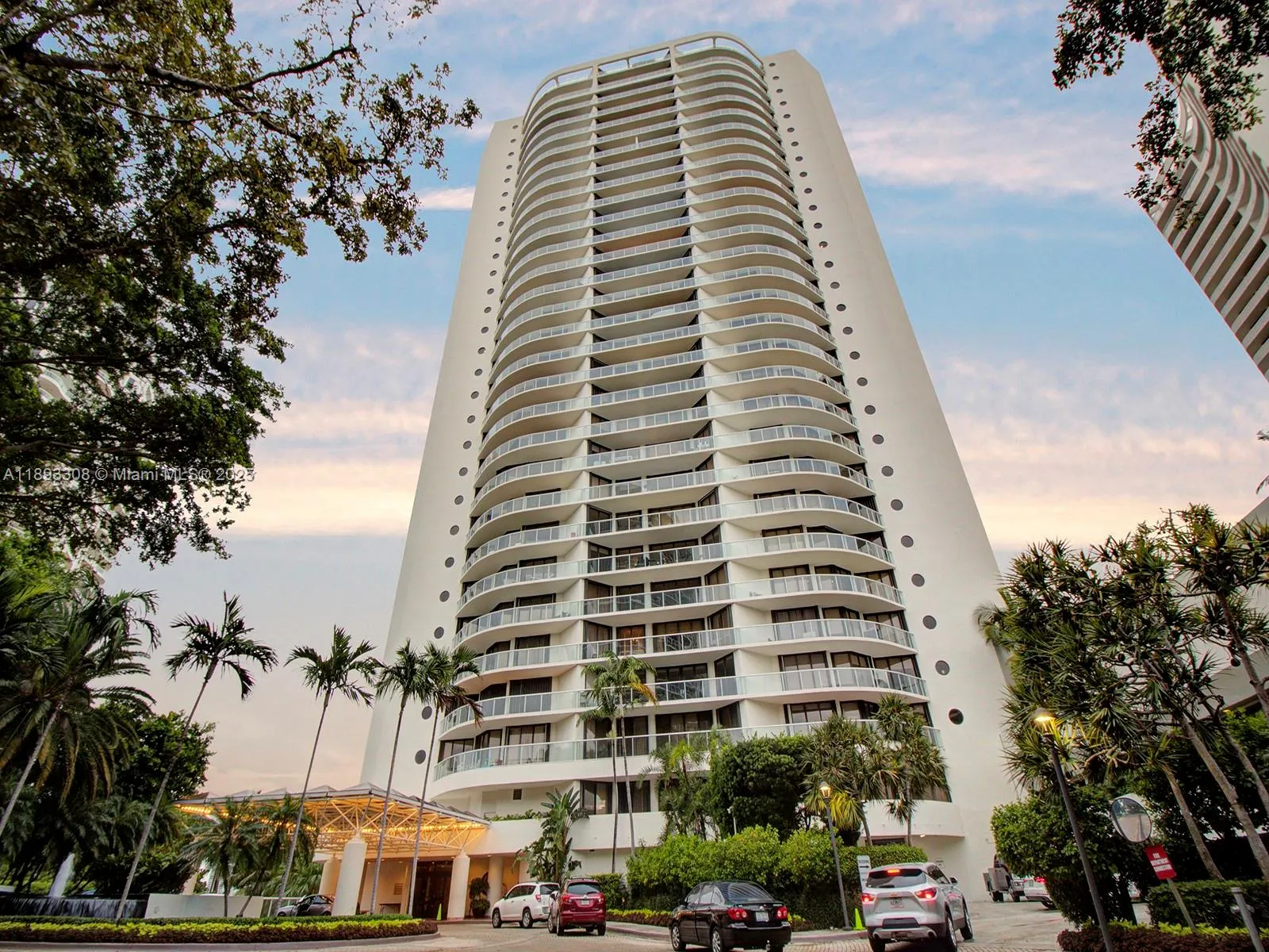4000 ISLAND BL, #1905