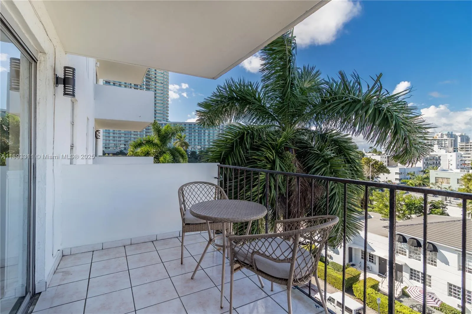 1455 West Ave, #601