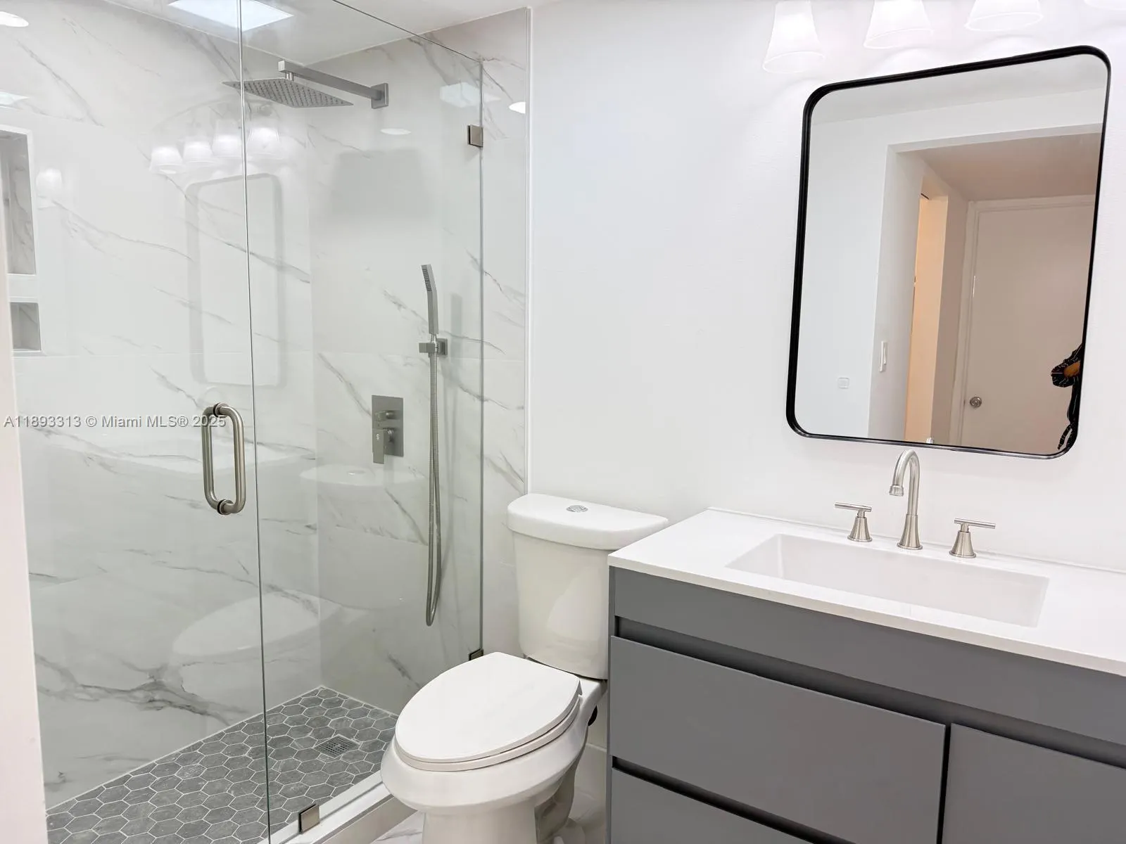 7101 Byron Ave, #504