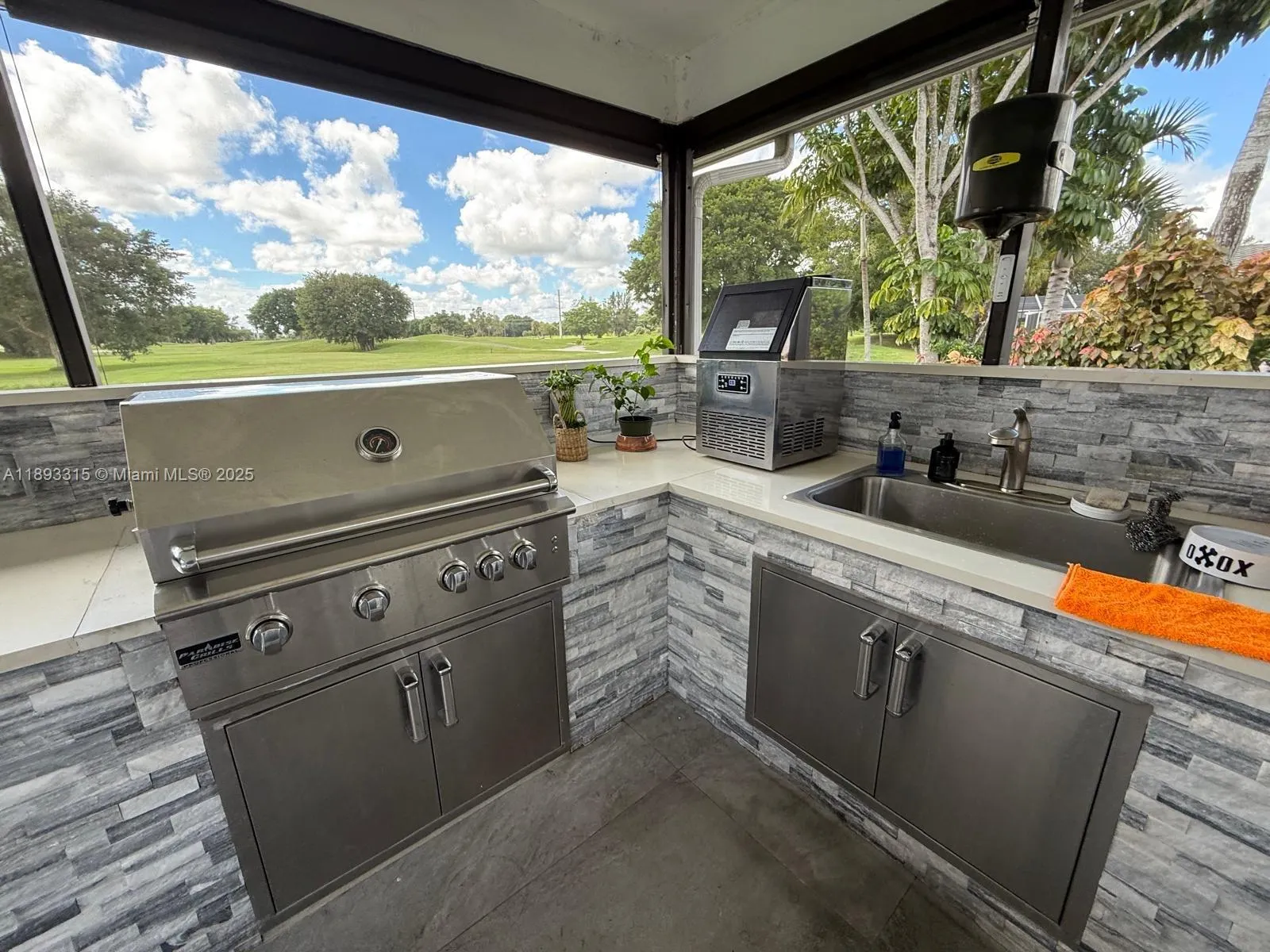 19150 S Saint Andrews Dr