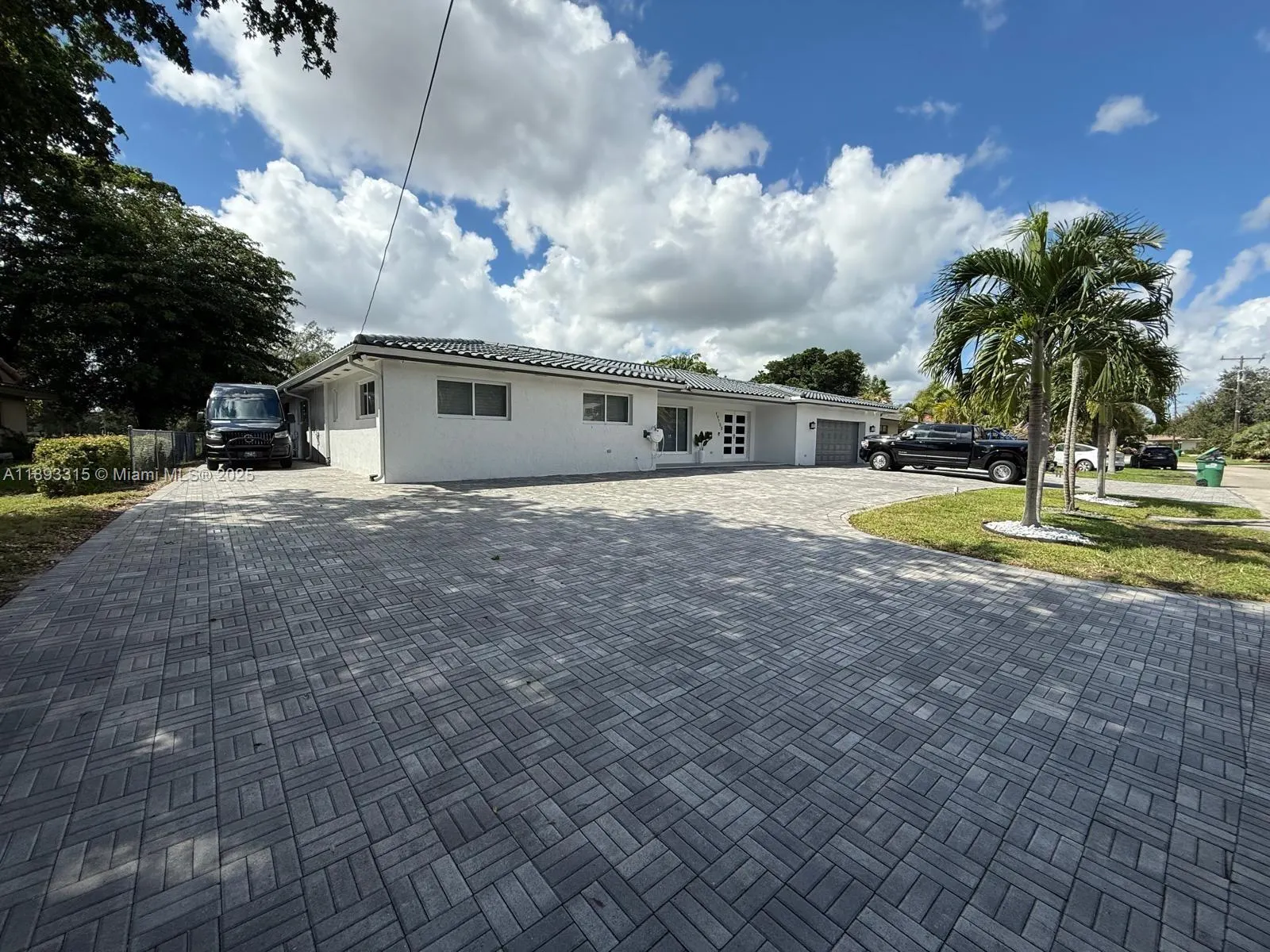 19150 S Saint Andrews Dr