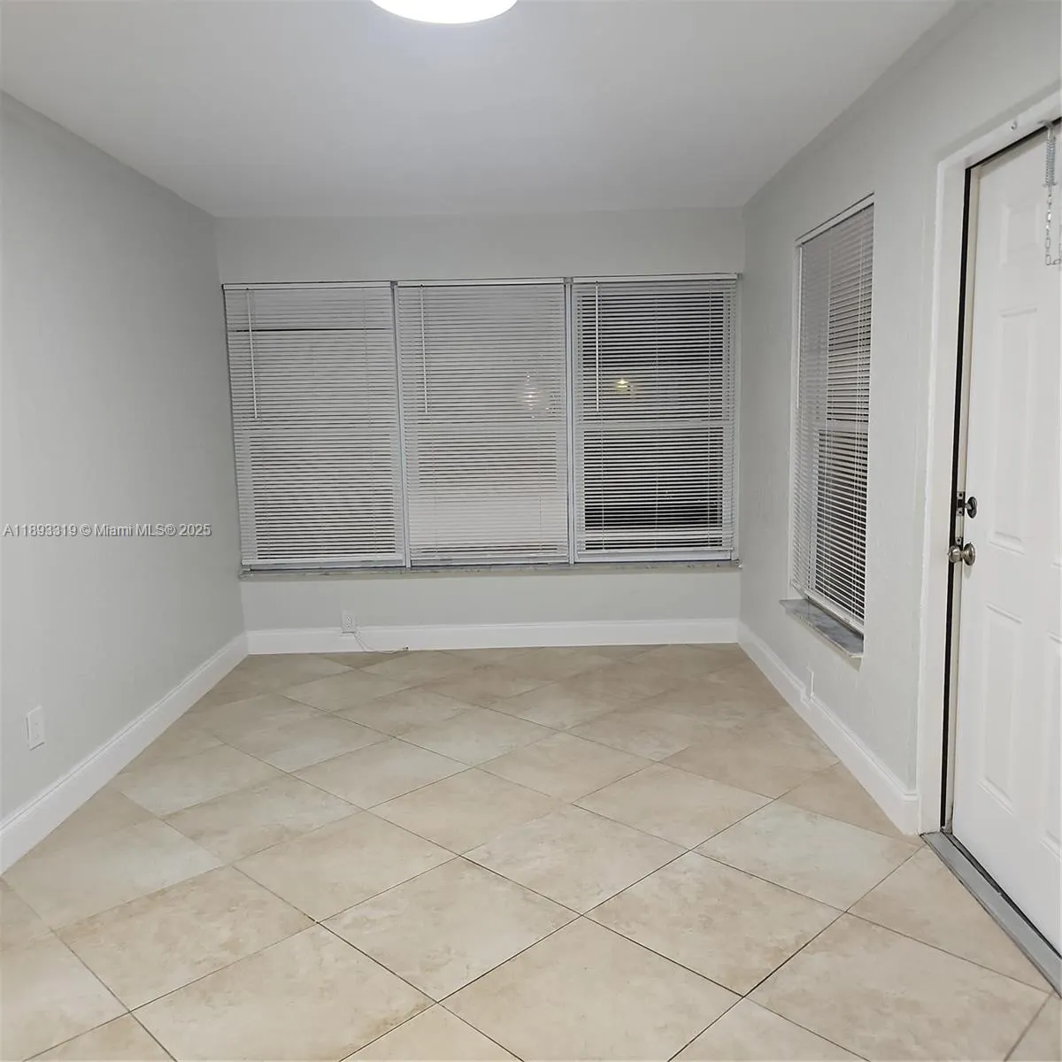 442 SW 22nd Ave