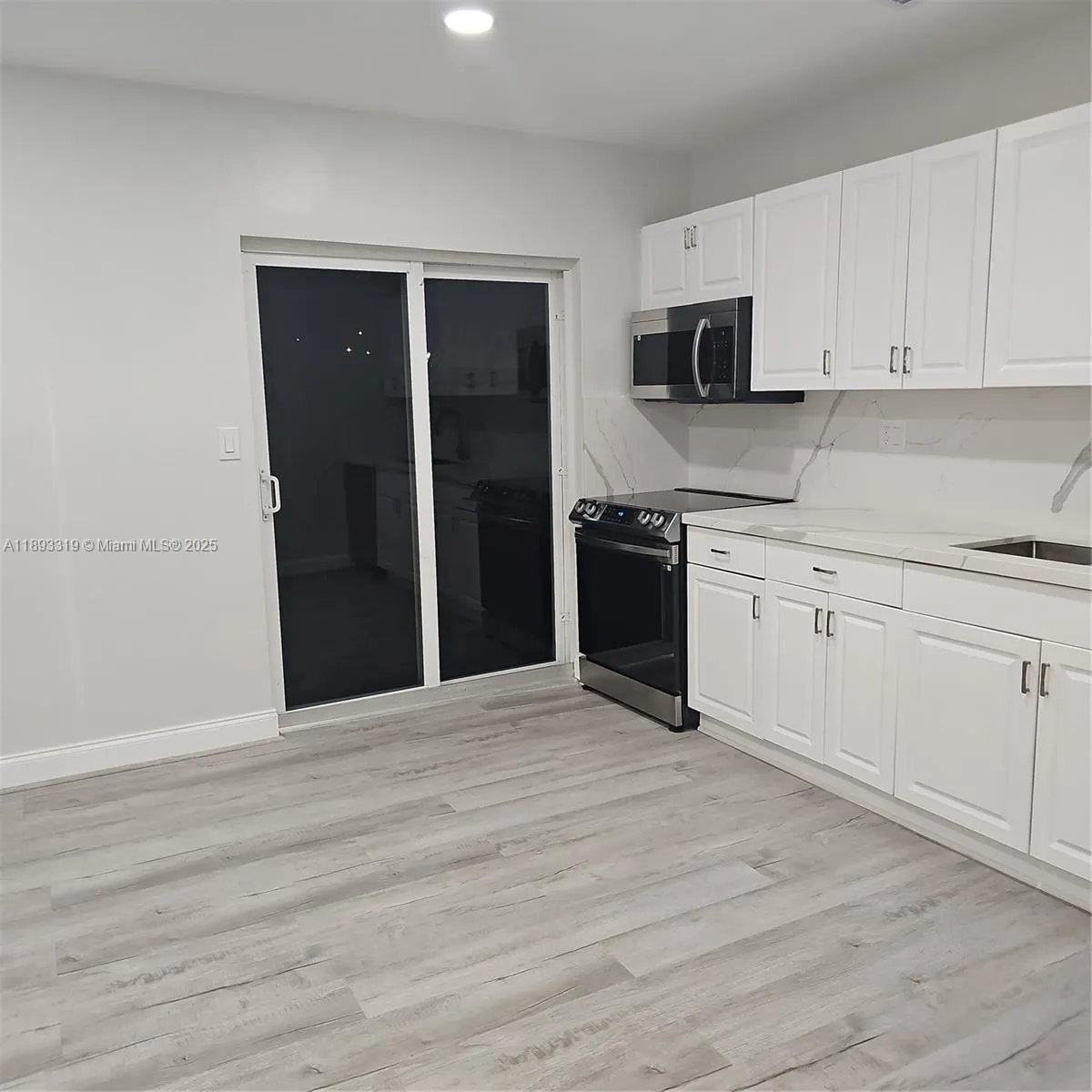 442 SW 22nd Ave