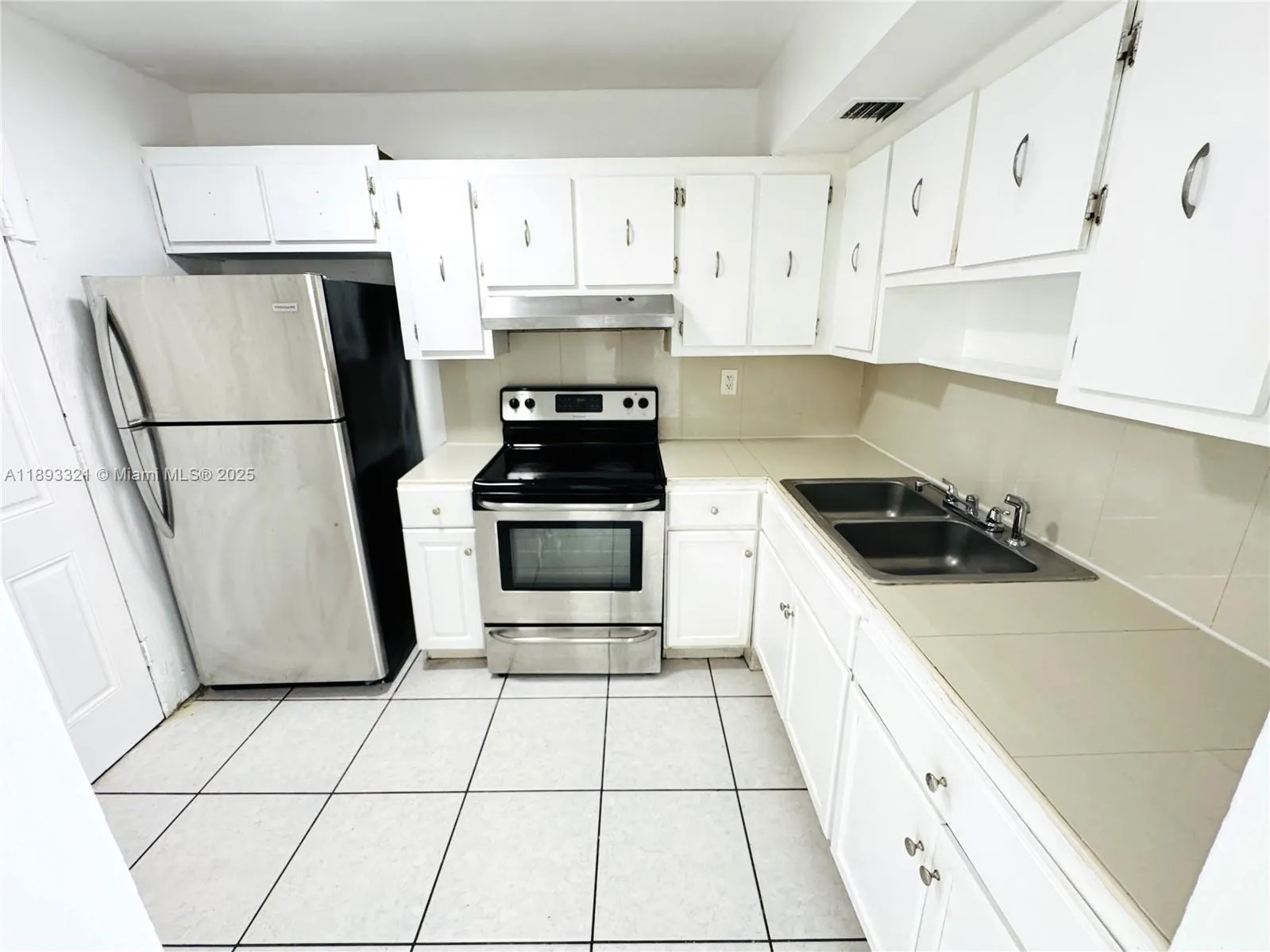 3710 NW 21st St, #310