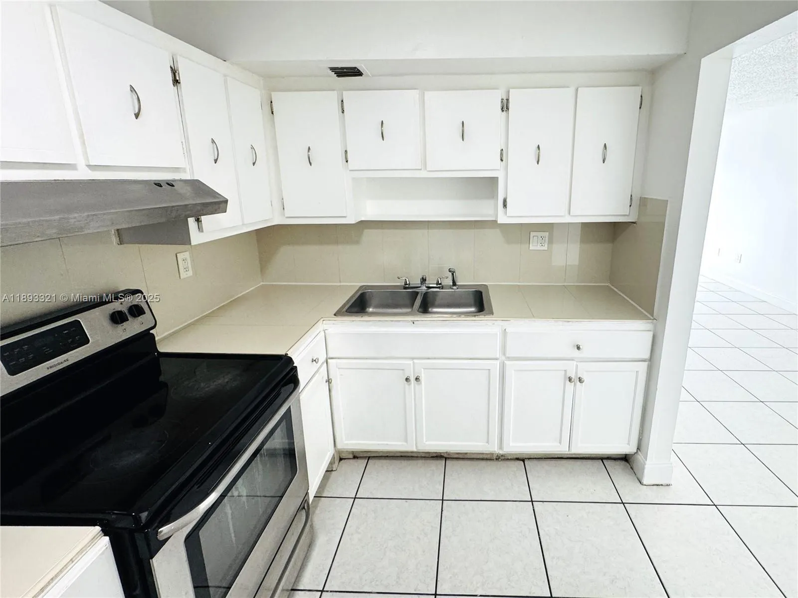 3710 NW 21st St, #310