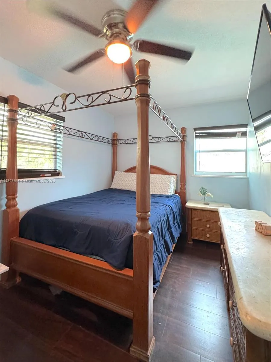 120 NE 9th Ave, #120A