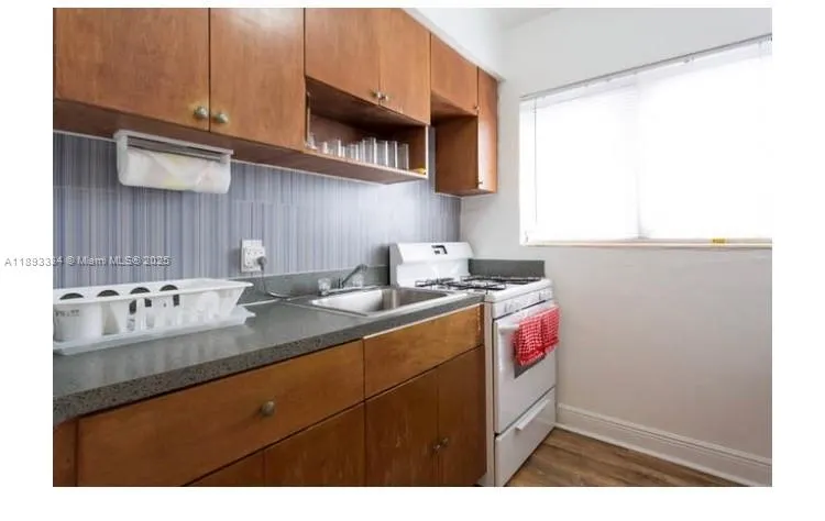 7333 Byron Ave, #7335