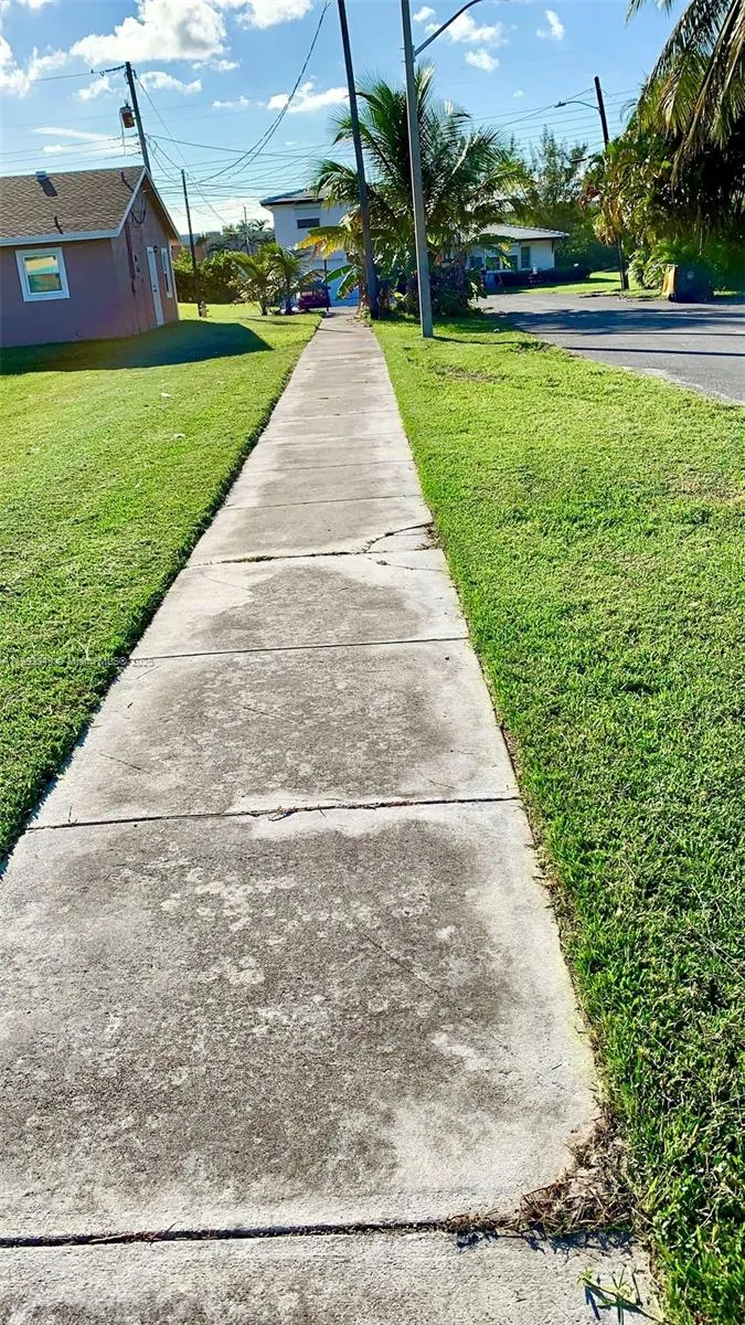3 Nw St