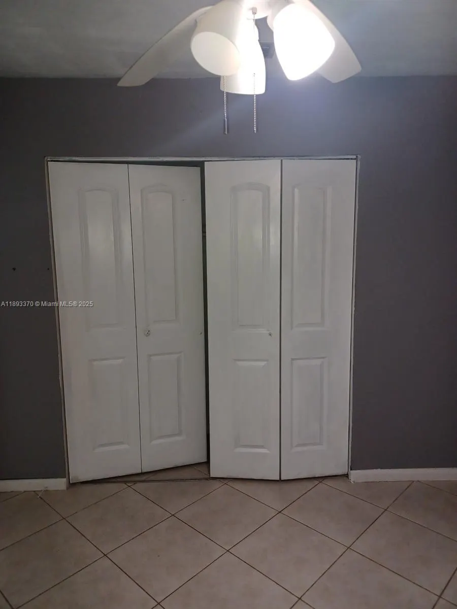 4249 NW 19th, #1