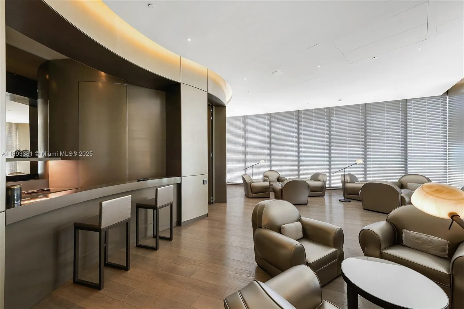 18975 Collins Ave, #3402
