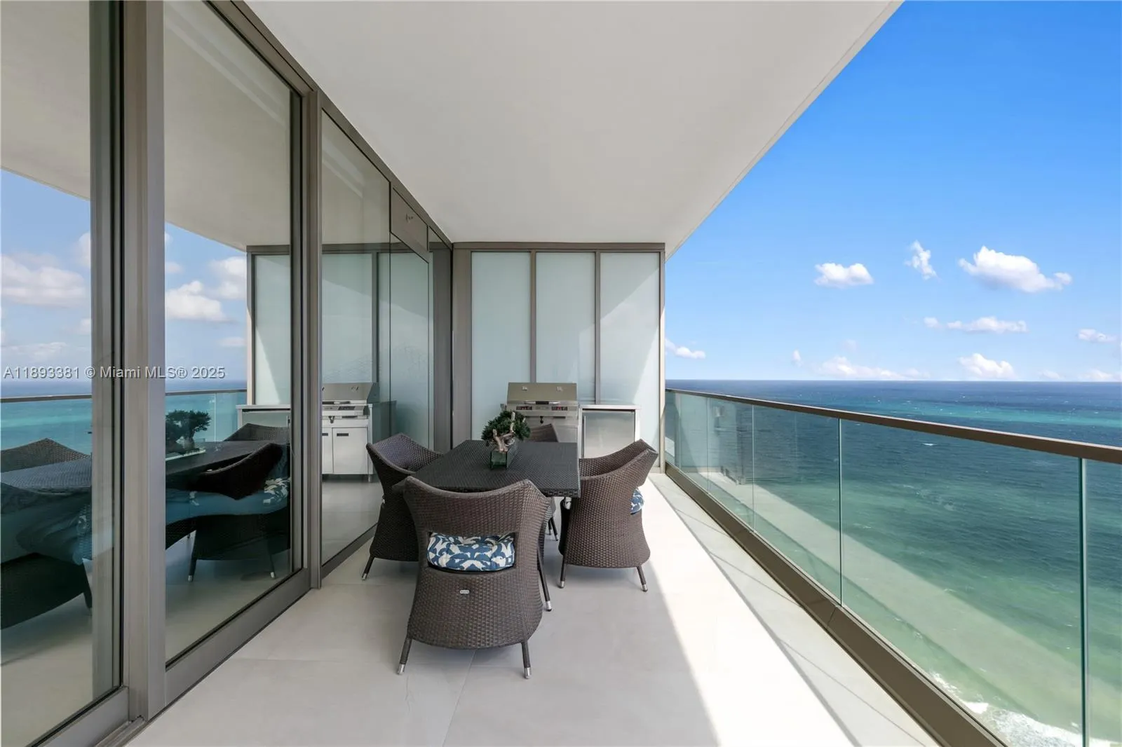 18975 Collins Ave, #3402