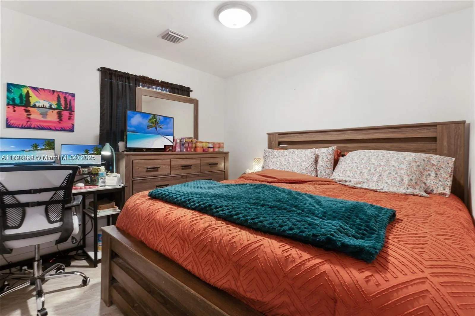 219 NW 7th Ct