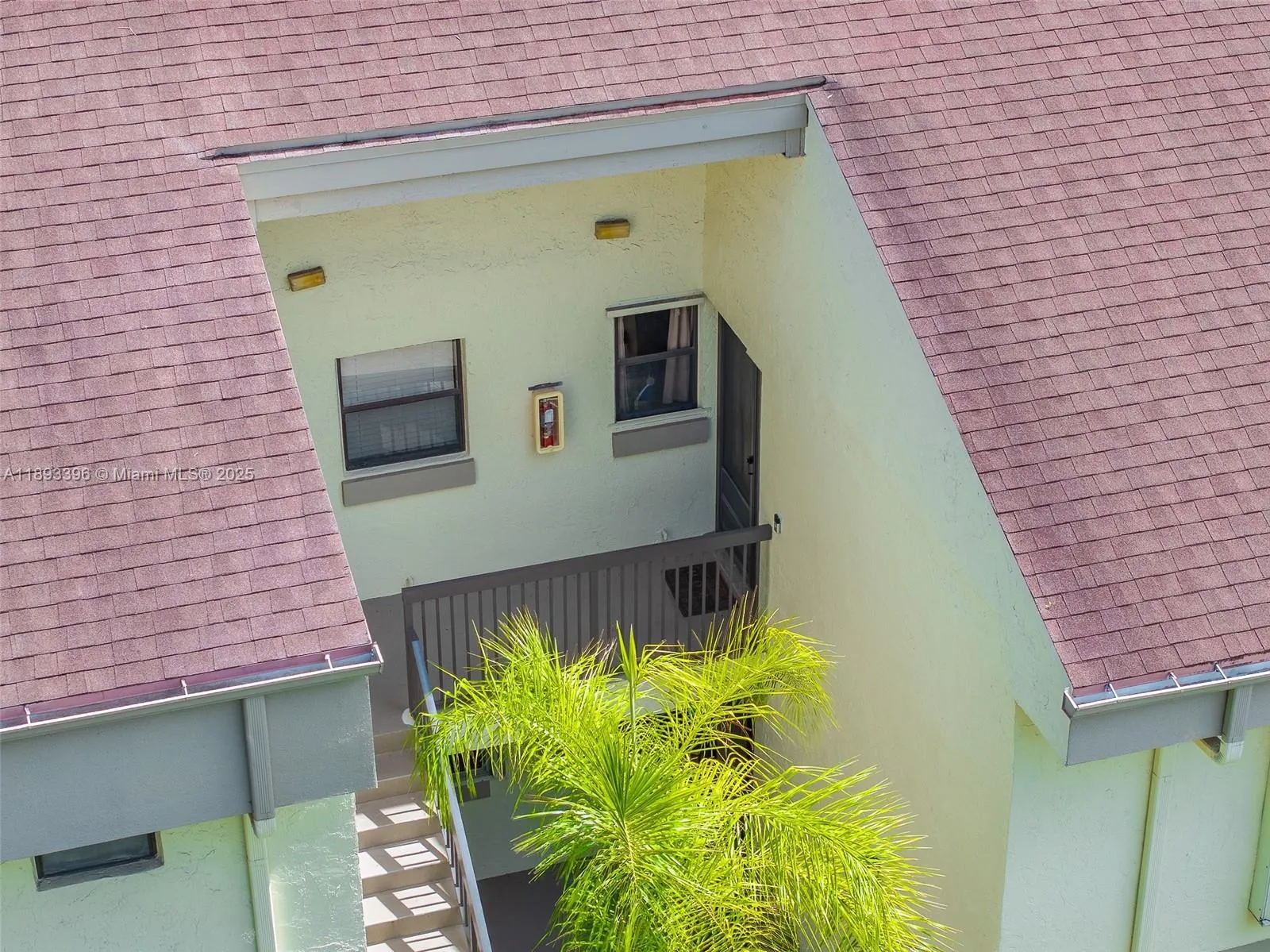 2888 S Carambola Cir S, #2079