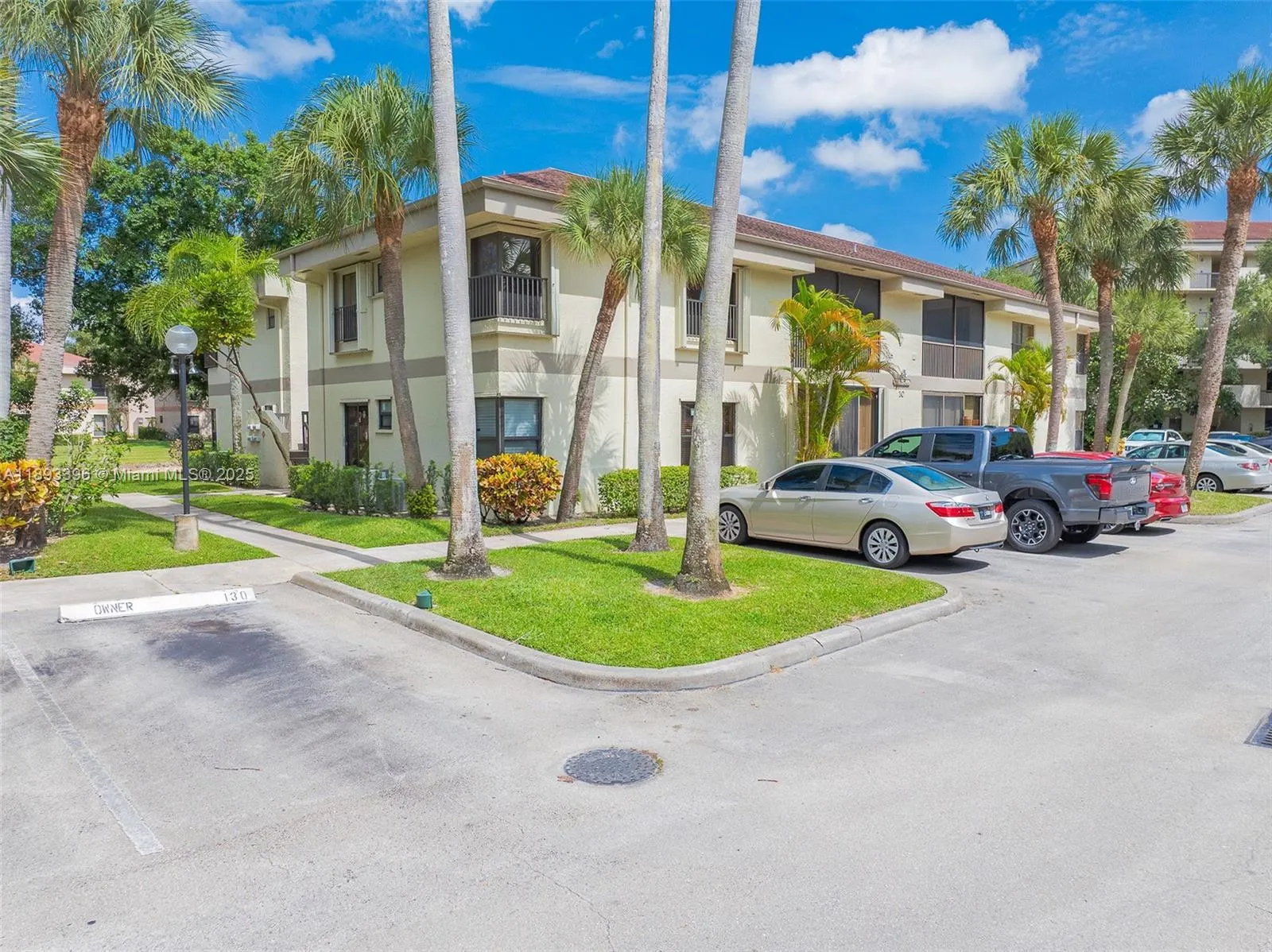 2888 S Carambola Cir S, #2079
