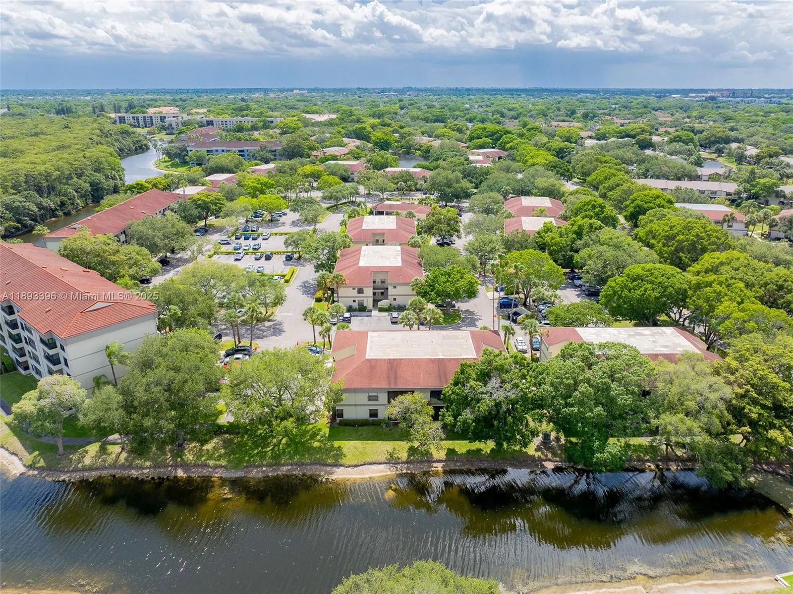 2888 S Carambola Cir S, #2079