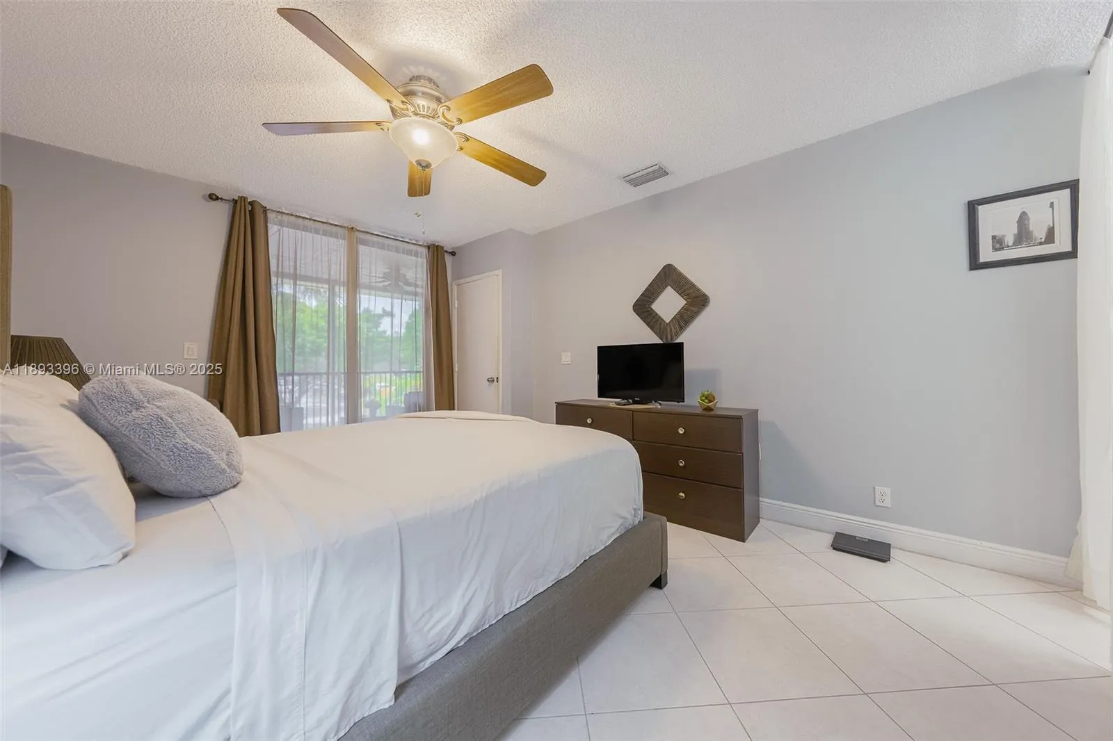 2888 S Carambola Cir S, #2079