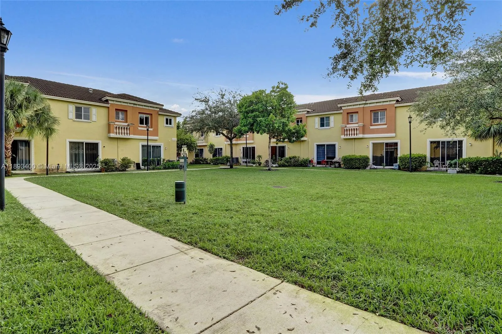 1832 SW 89th terrace