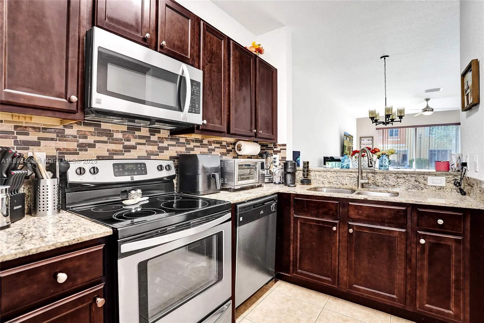 1832 SW 89th terrace