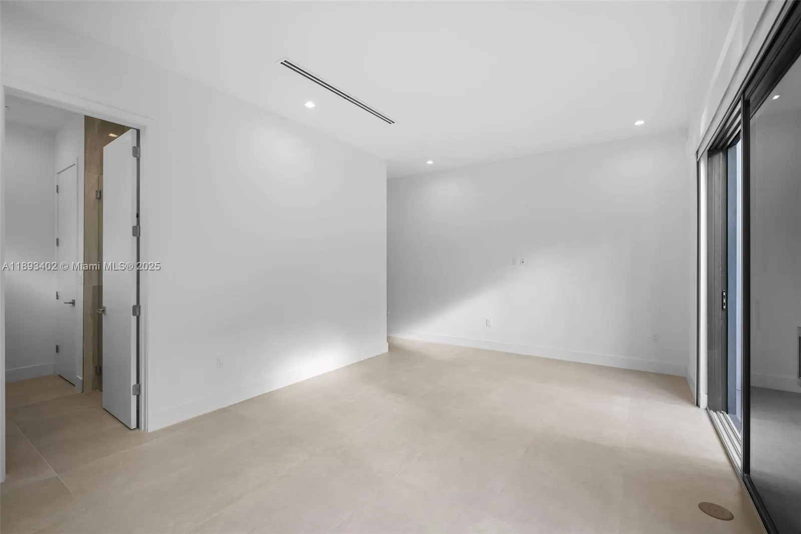 3063 Elizabeth St