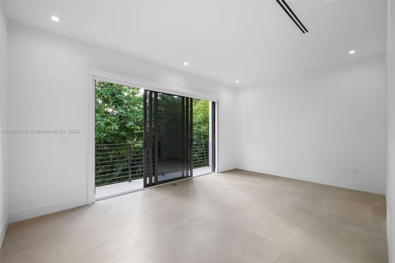3063 Elizabeth St