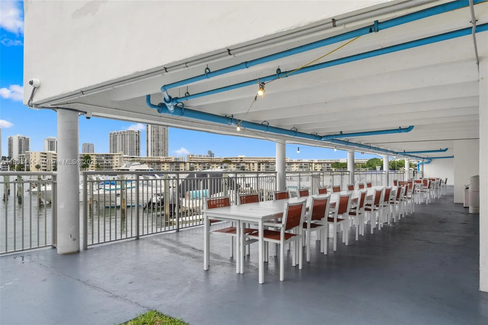 18011 Biscayne Blvd, #902