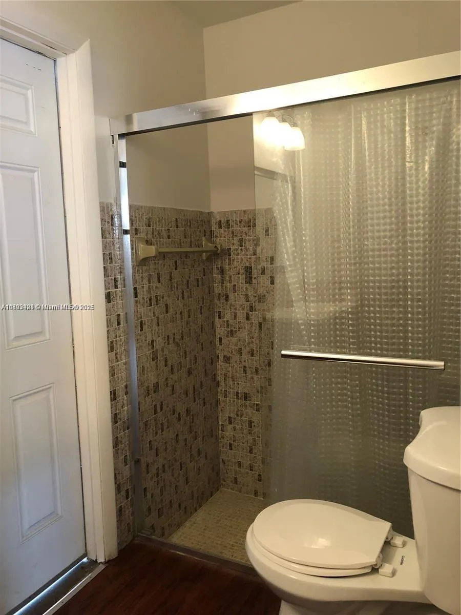 3309 Acapulco Dr