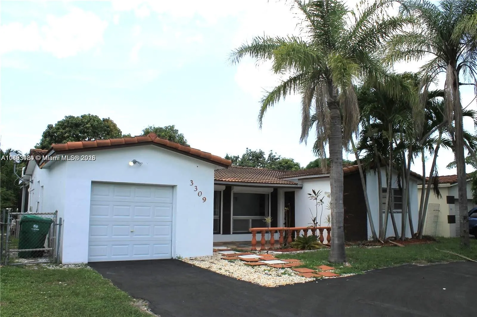 3309 Acapulco Dr