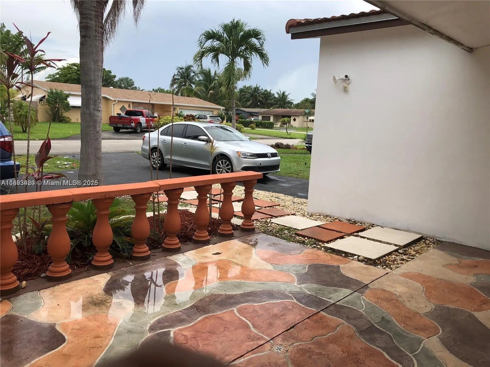 3309 Acapulco Dr