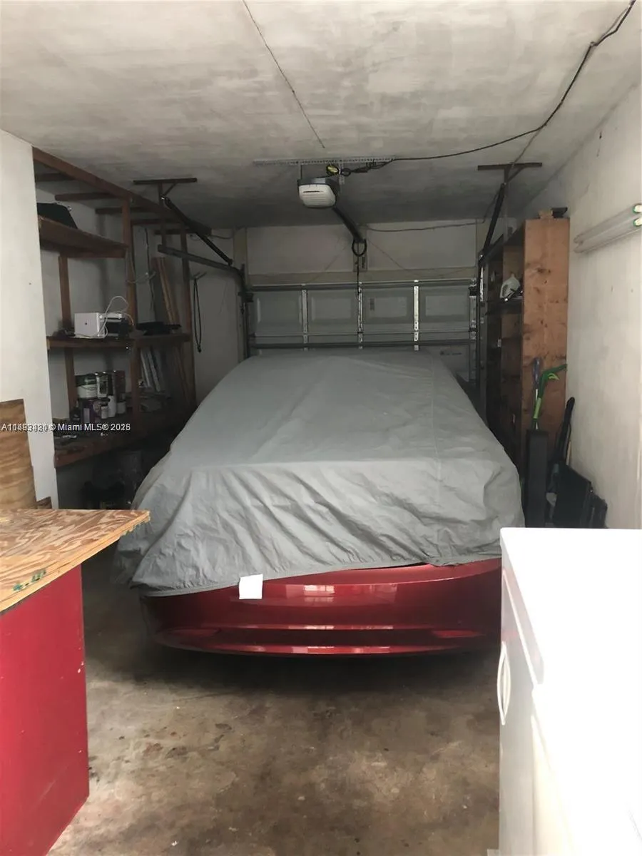 3309 Acapulco Dr