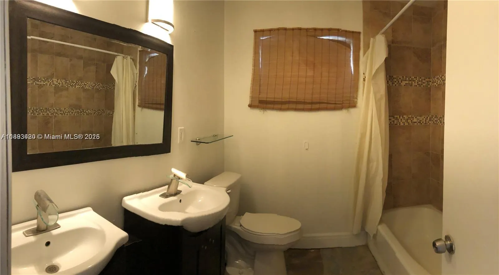 3309 Acapulco Dr
