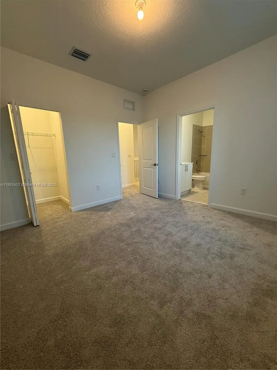 676 SE 14th St