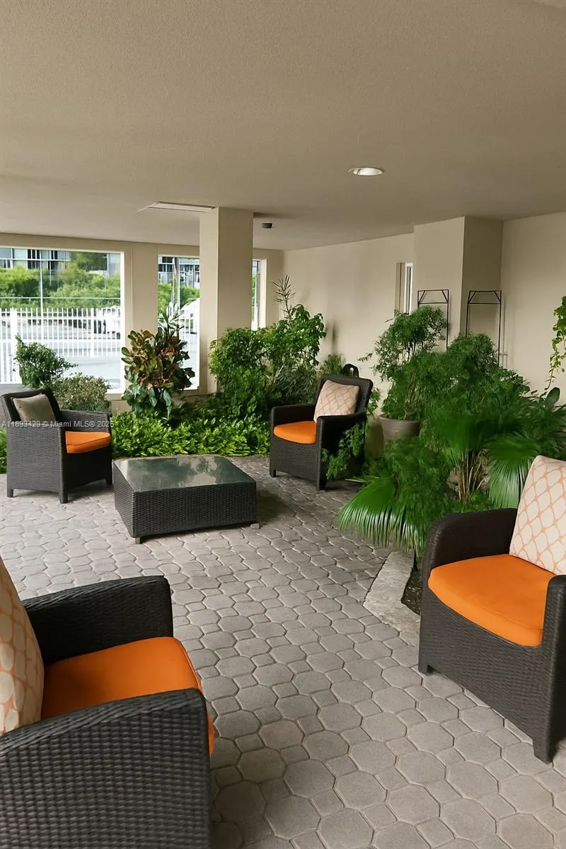 345 N Fort Lauderdale Beach Blvd, #201