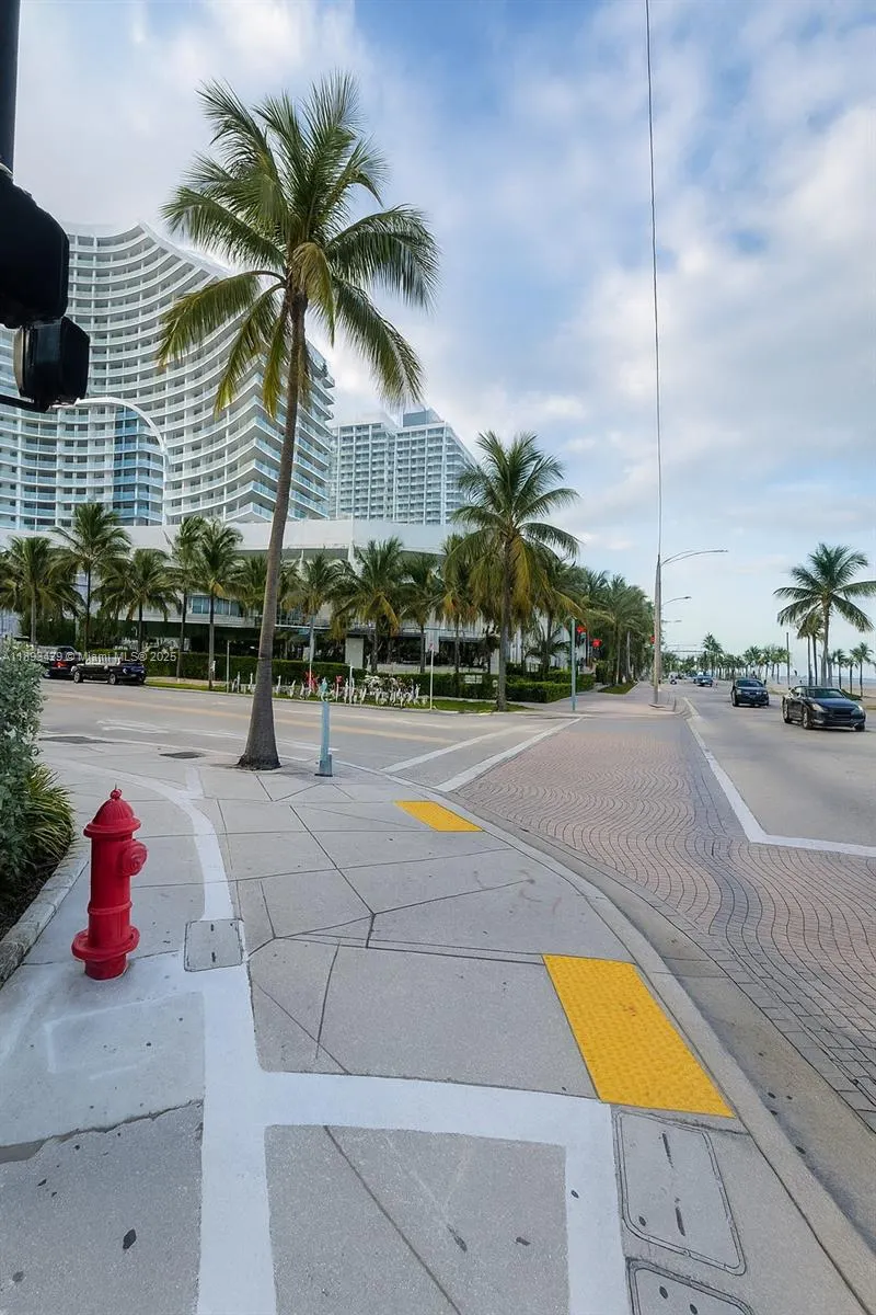 345 N Fort Lauderdale Beach Blvd, #201