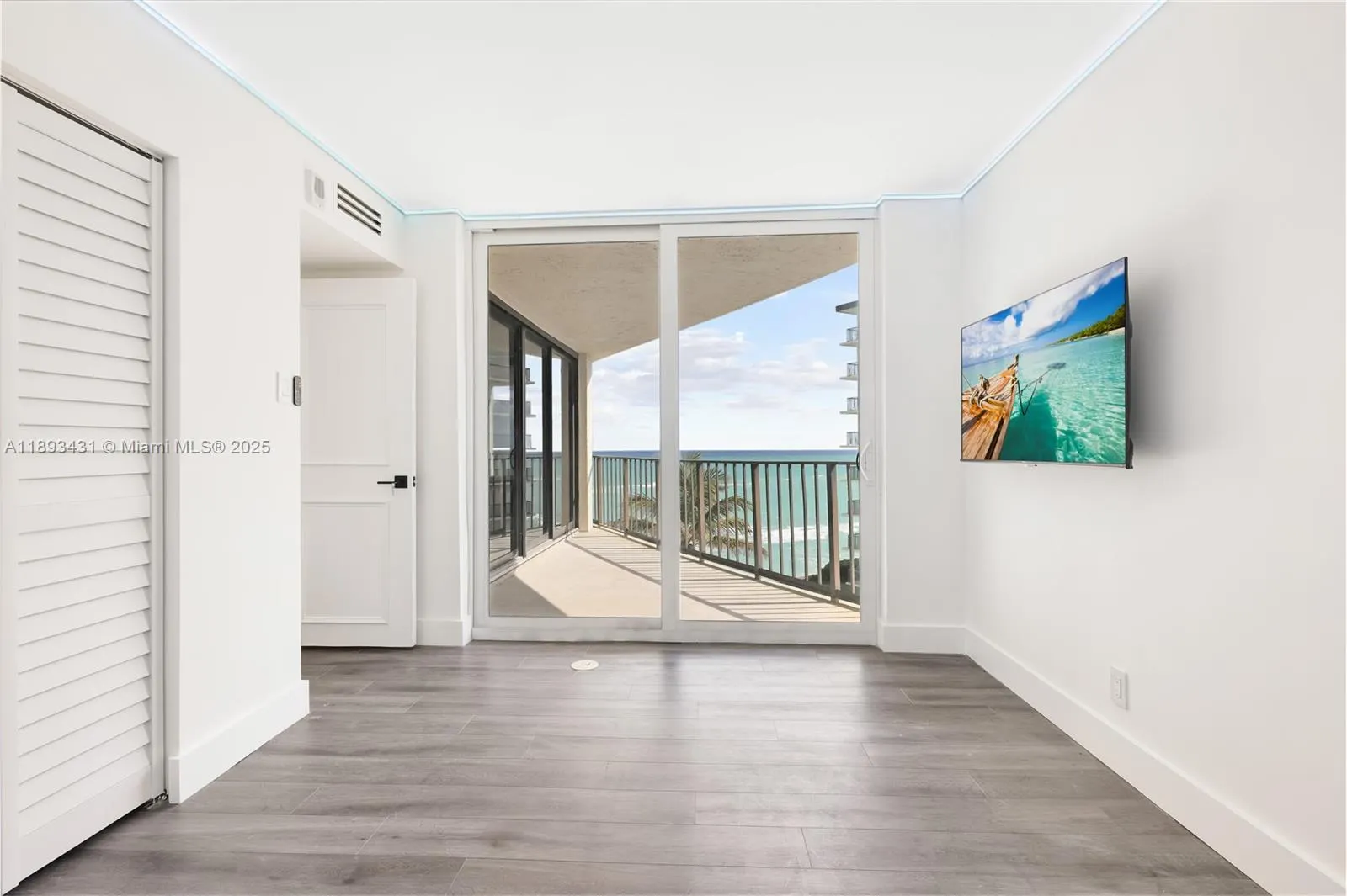 5420 N Ocean Dr, #504