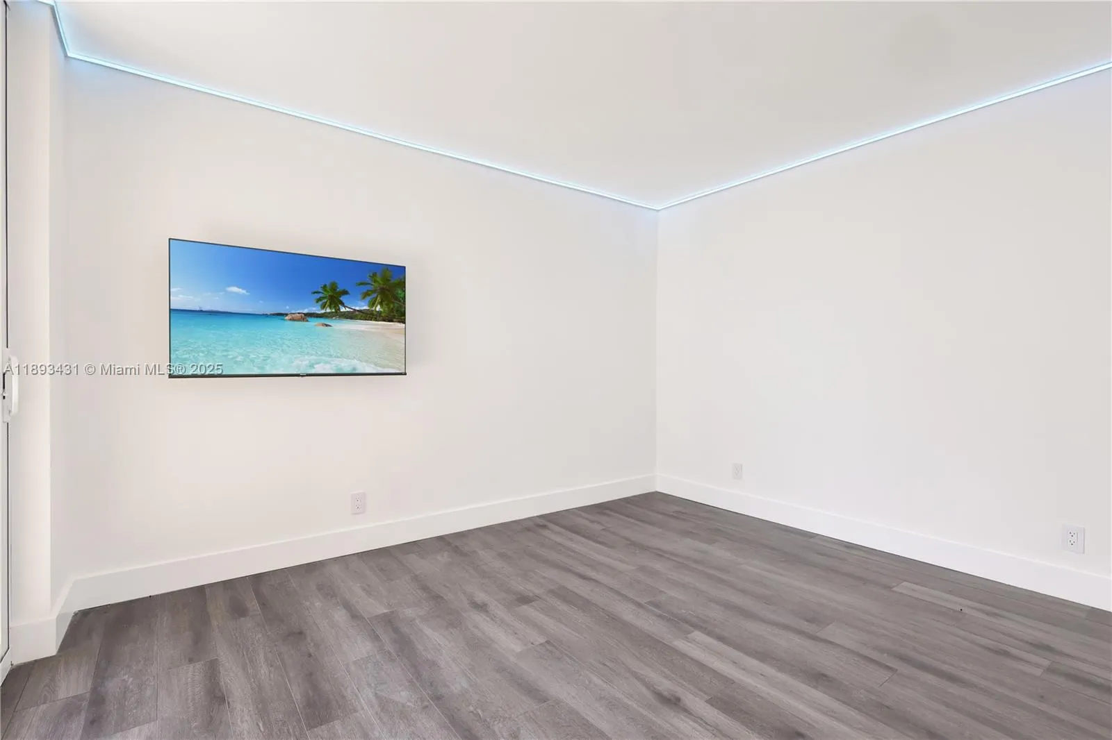 5420 N Ocean Dr, #504