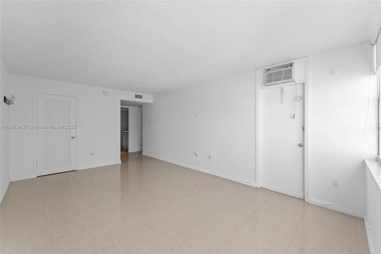 18061 BISCAYNE, #1701