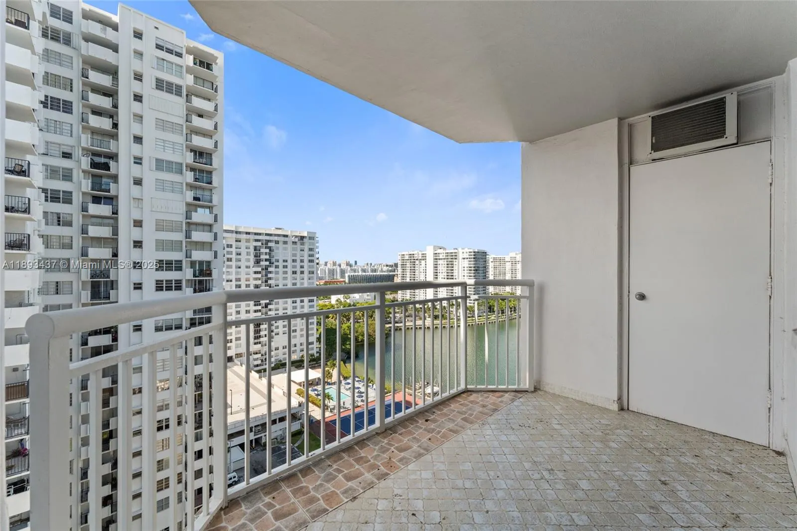 18061 BISCAYNE, #1701