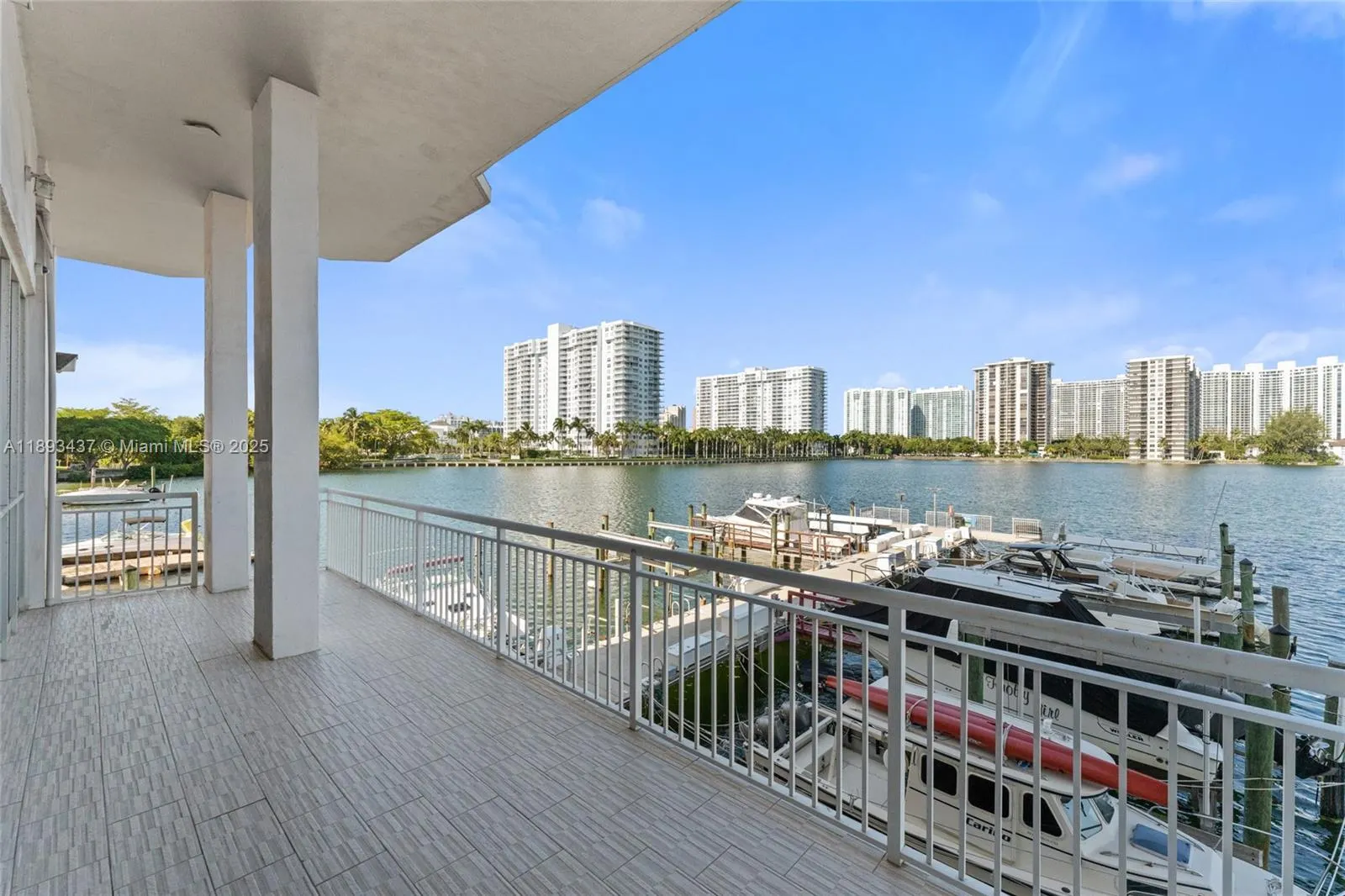 18061 BISCAYNE, #1701