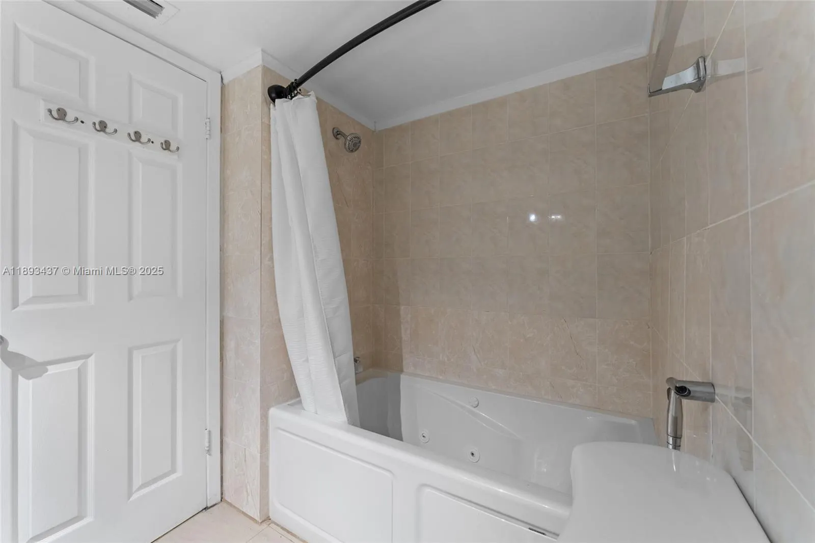 18061 BISCAYNE, #1701