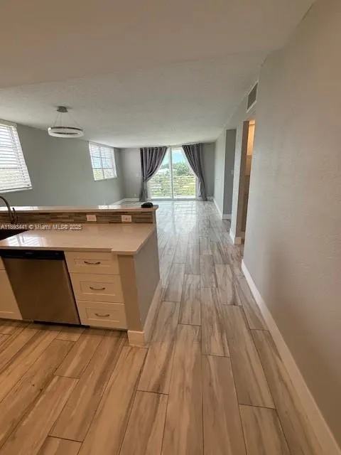406 NW 68th Ave, #422