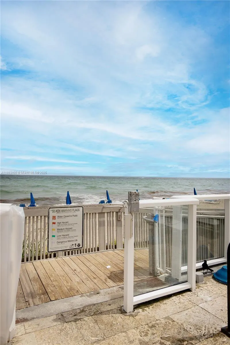 19201 Collins Ave, #720