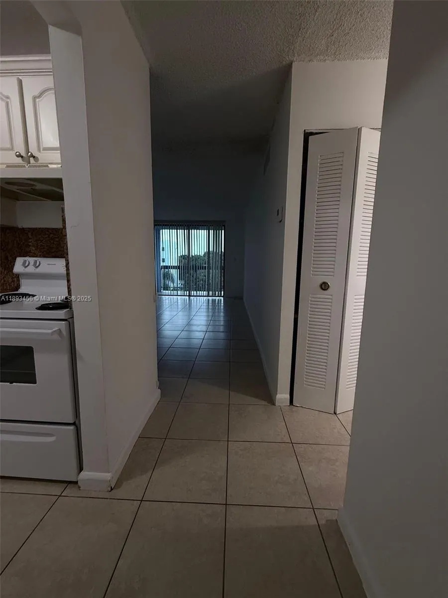 9460 Fontainebleau Blvd, #429