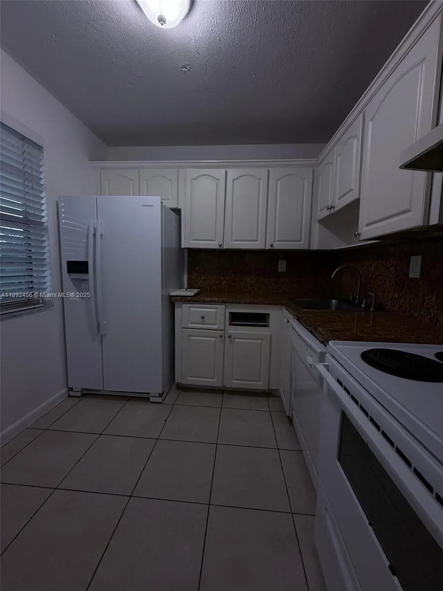 9460 Fontainebleau Blvd, #429