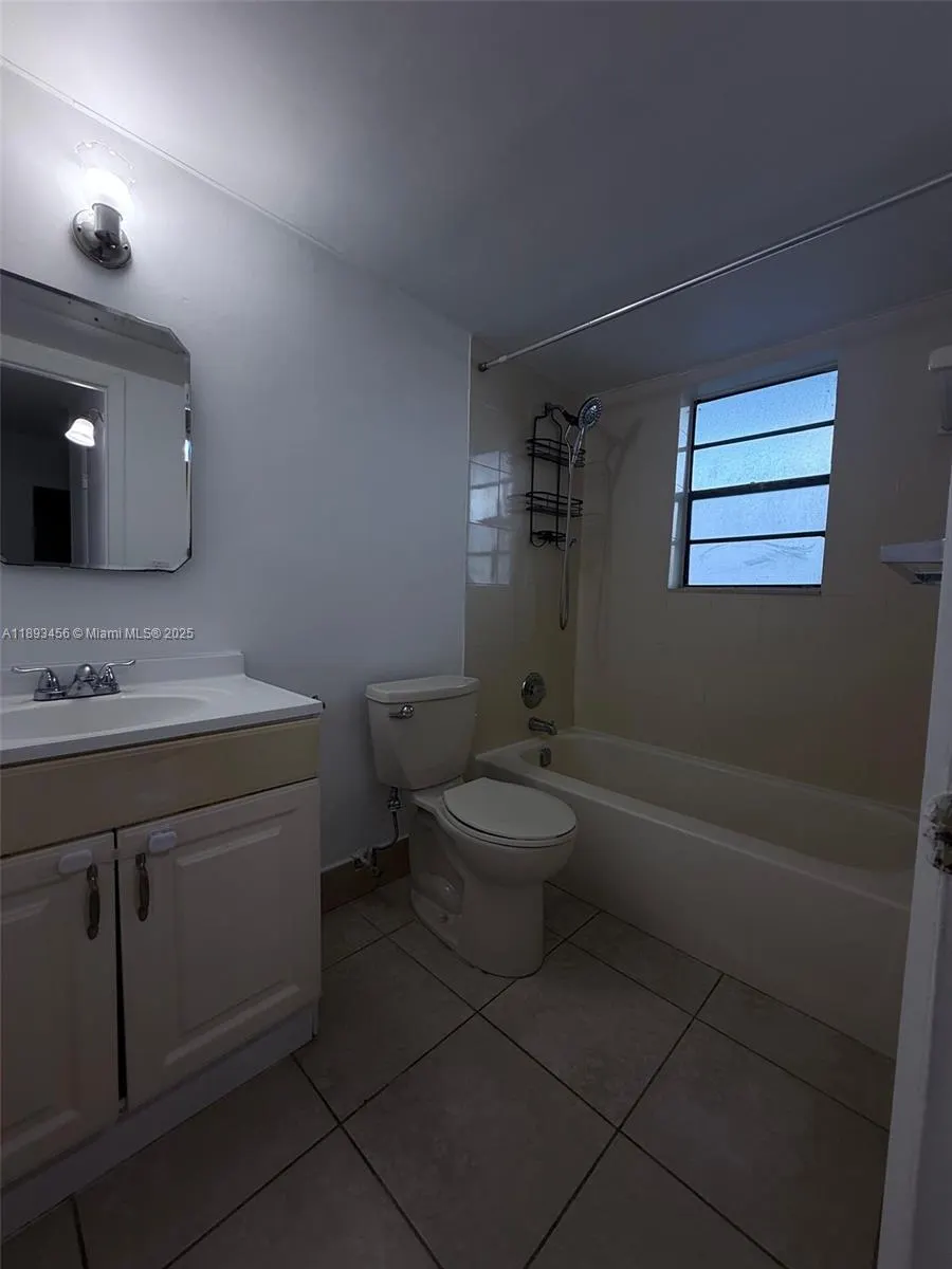 9460 Fontainebleau Blvd, #429