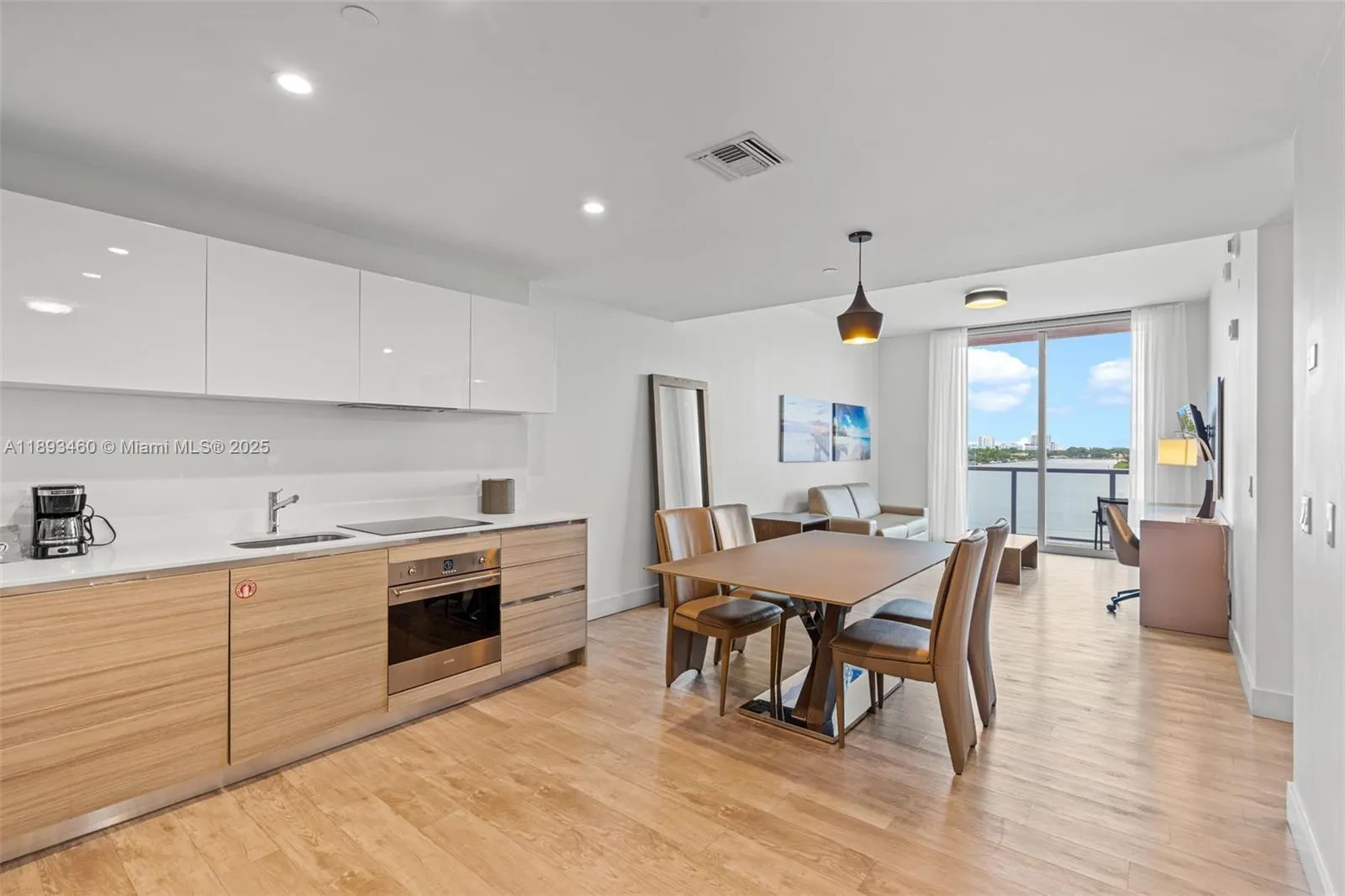 777 N Ocean Dr, #N528